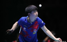 奥运冠军张雨霏坦言：冠军光环下，我们一无所有