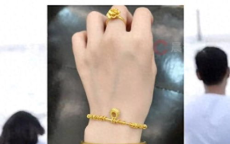 15载深情见证，男子为妻女倾情打造黄金传奇