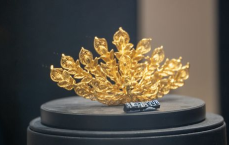 金饰克价暴跌至1445元：市场动态解析与投资建议